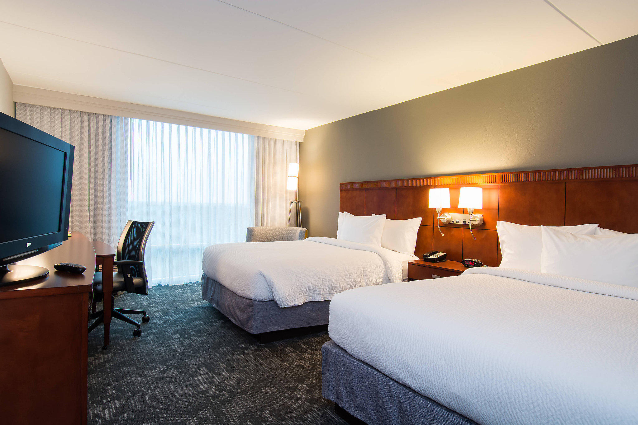 Courtyard by Marriott Columbia Downtown at USC Photo