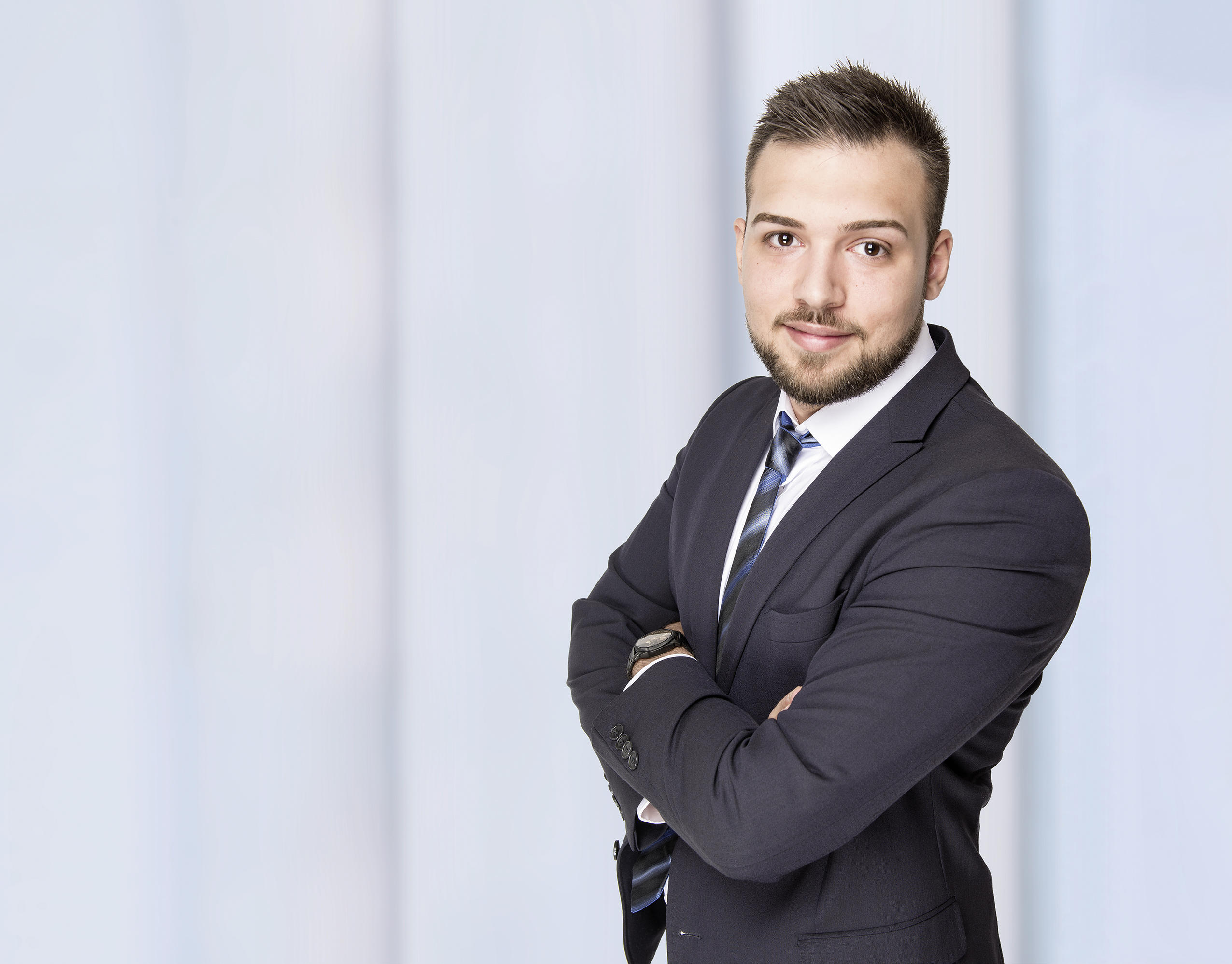 Bilder Barmenia Versicherung - Yazdan Izadi