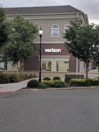 Images Verizon Authorized Retailer - Wireless Zone