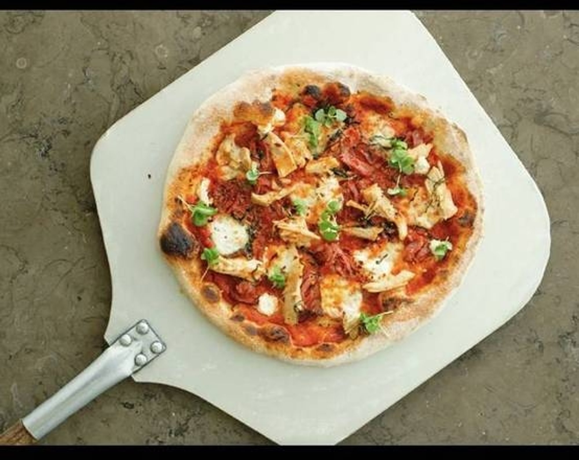 Pollo Chicken Pizza