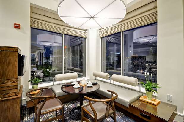Images Hilton Garden Inn Detroit Troy