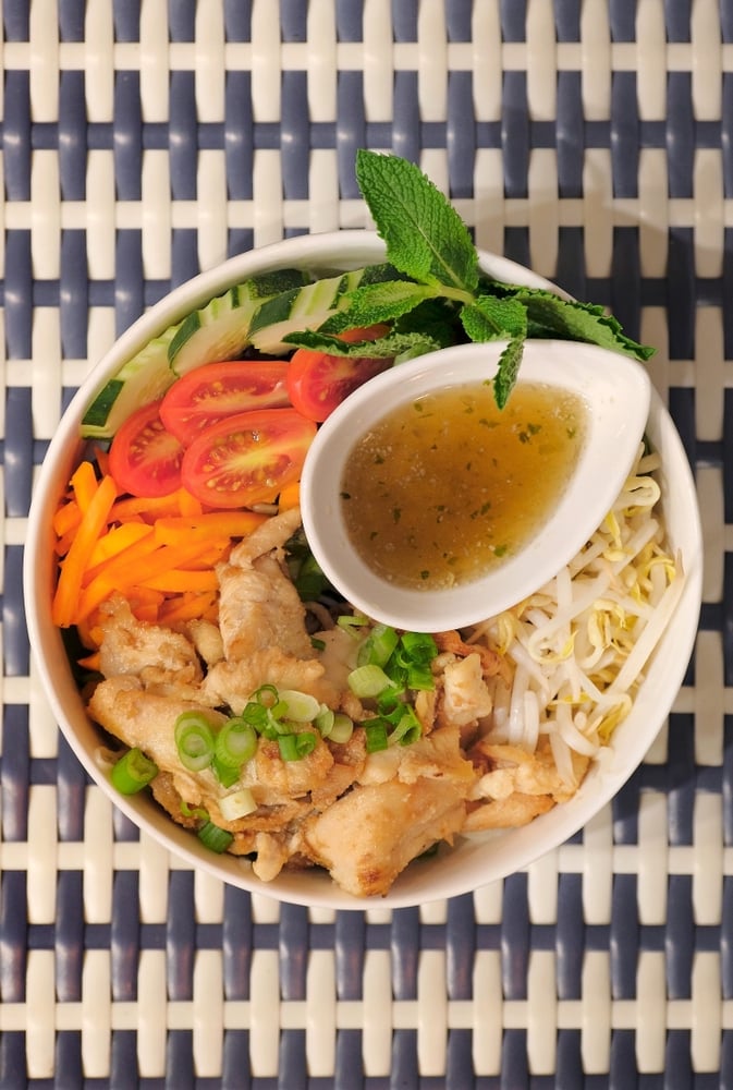 Bun: Grilled chicken breast