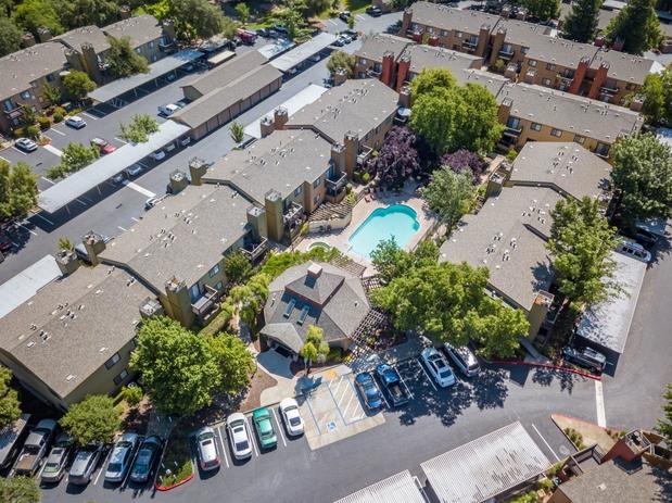 Images Copper Creek Apartments