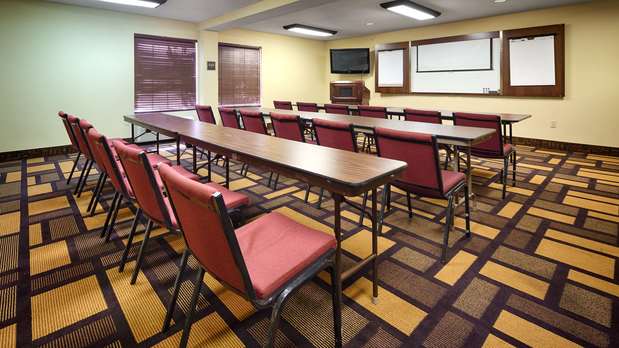 Images Best Western Plus Addison/Dallas Hotel