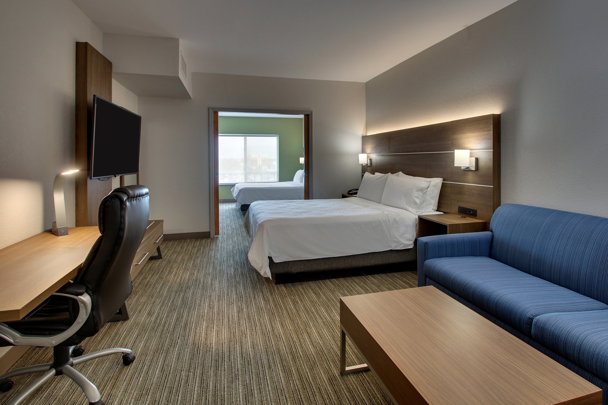 Holiday Inn Express & Suites Chicago North-Waukegan-Gurnee by IHG Image