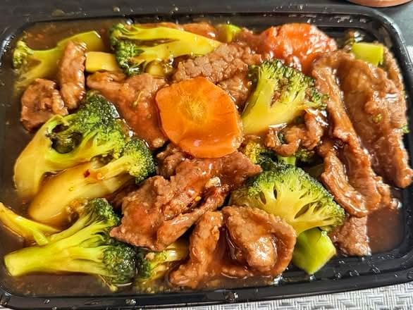 C4. Beef with Broccoli