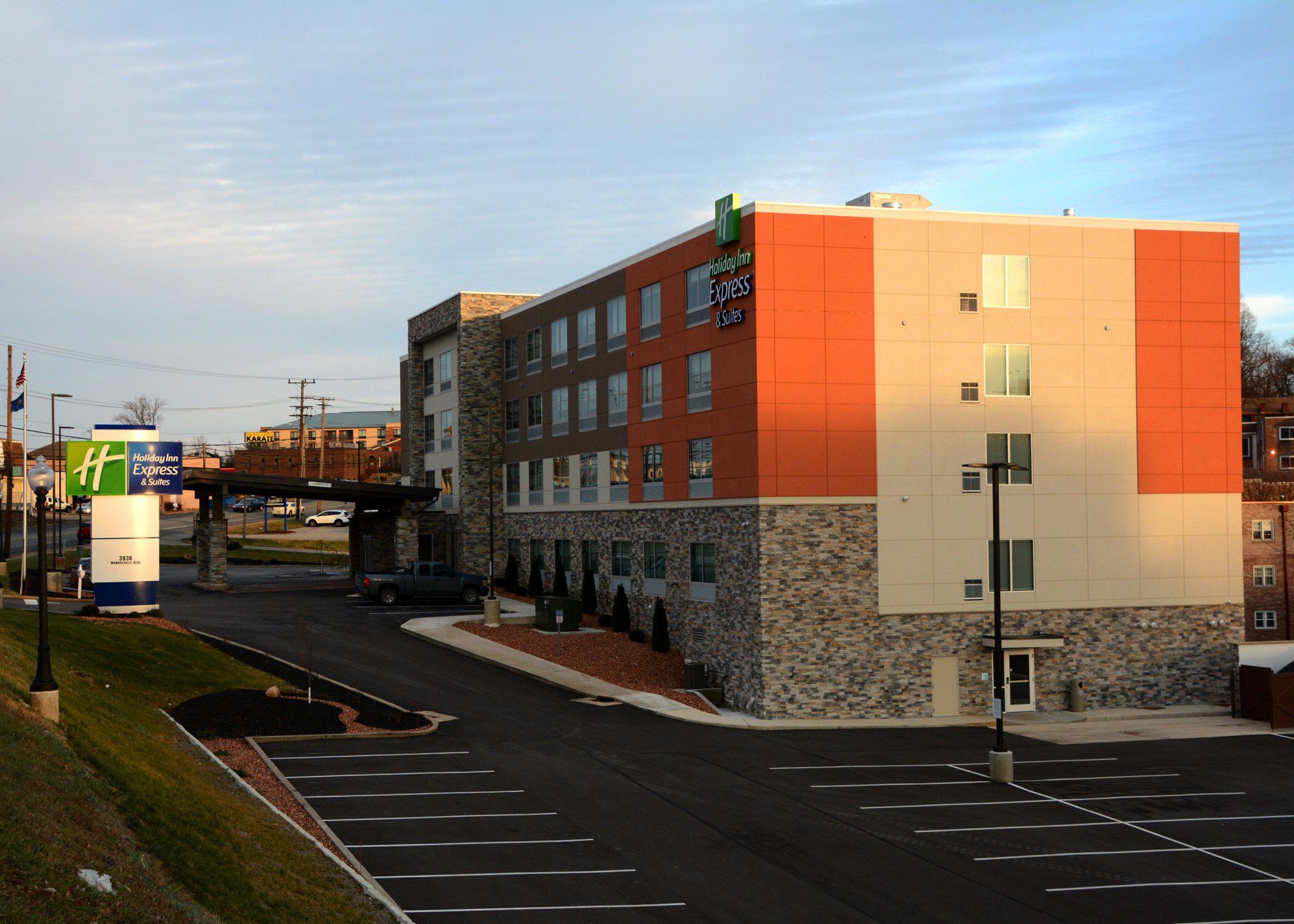 Holiday Inn Express & Suites Pittsburgh - Monroeville Photo