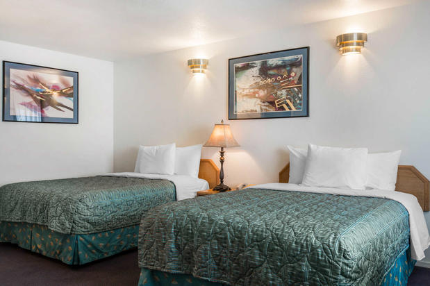 Images Rodeway Inn Beaumont I-10