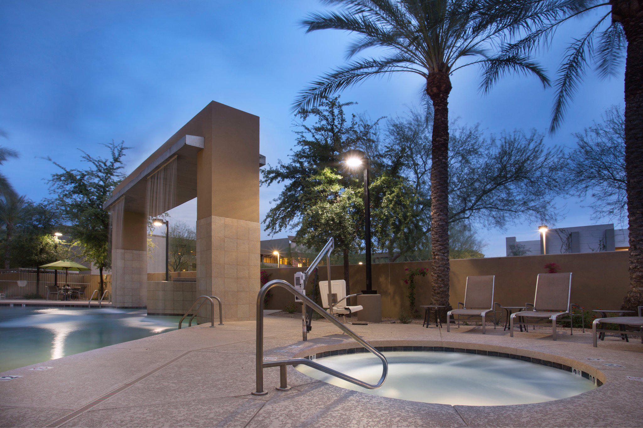 Holiday Inn & Suites Scottsdale North - Airpark Photo