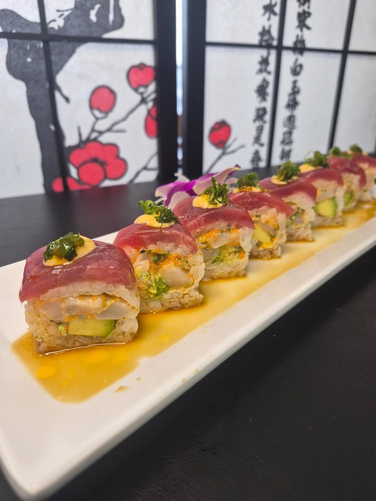 FR27-AKAMI ROLL