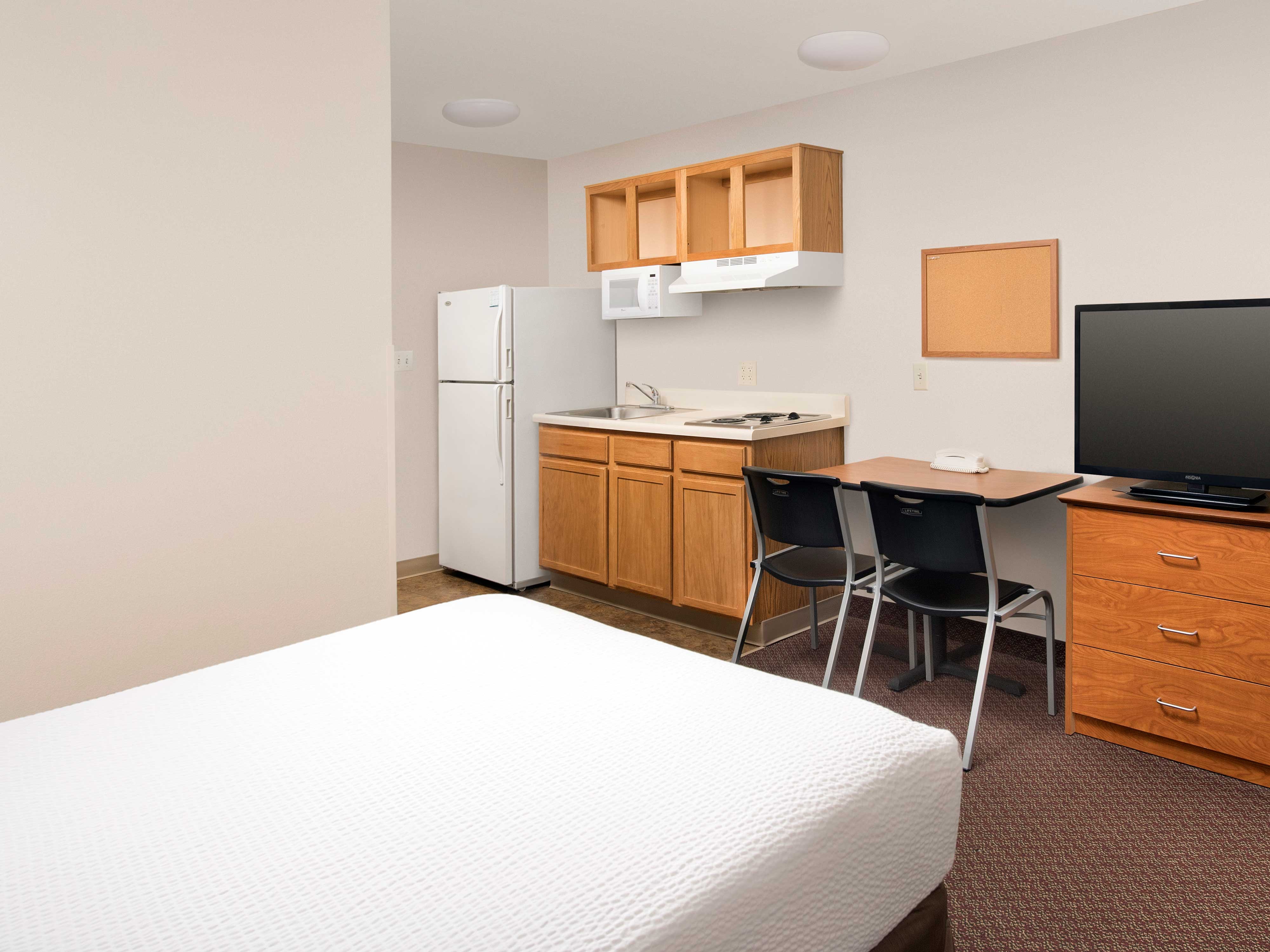 WoodSpring Suites Macon North Photo