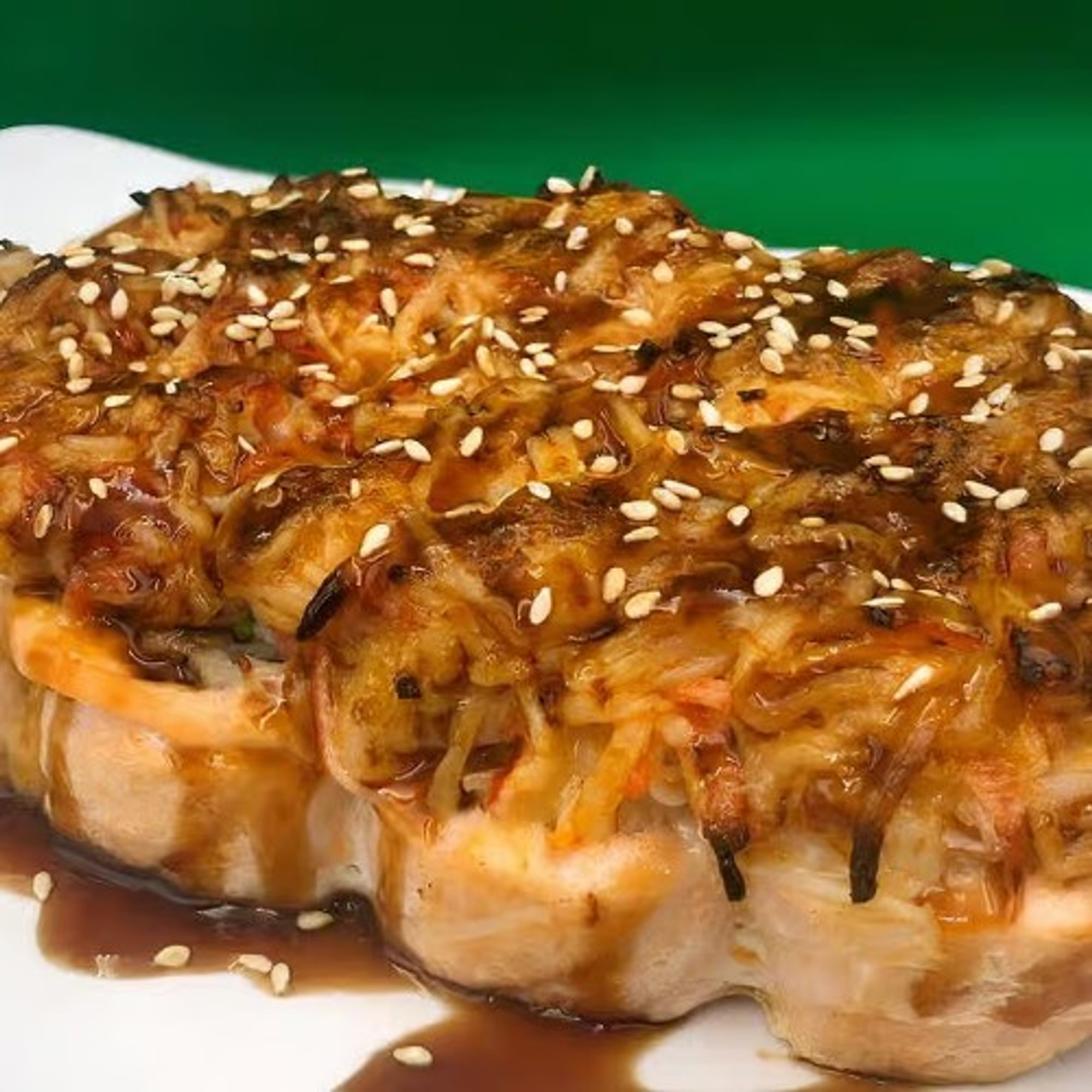 Volcano Roll (8pc)
