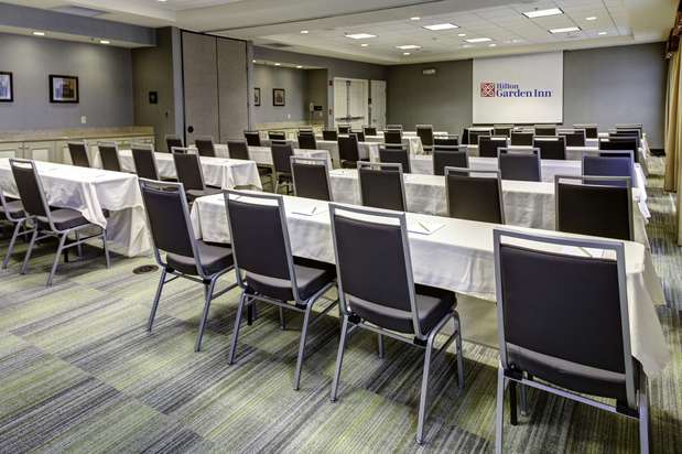 Images Hilton Garden Inn Overland Park