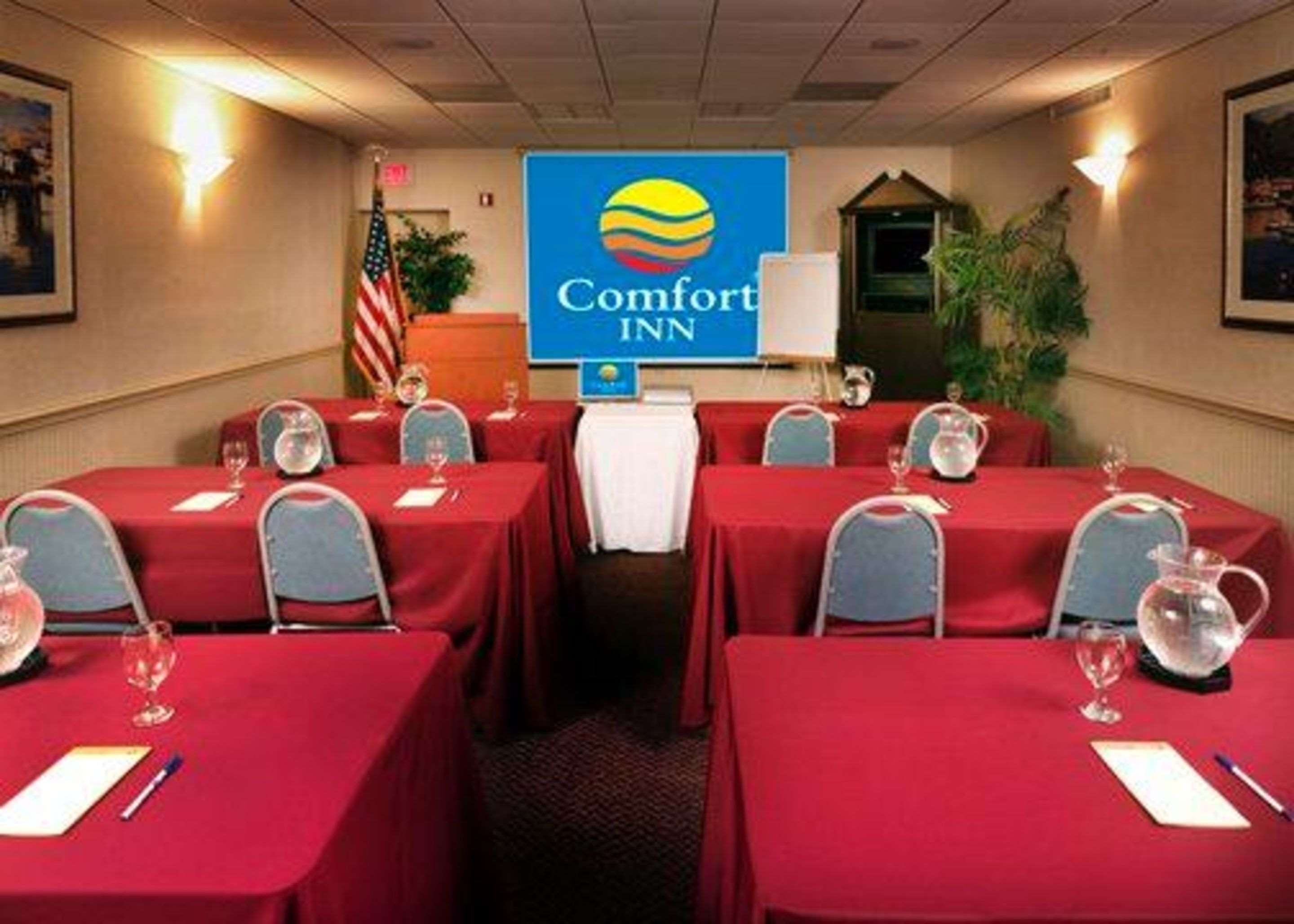 Comfort Inn Oceanside Deerfield Beach Photo