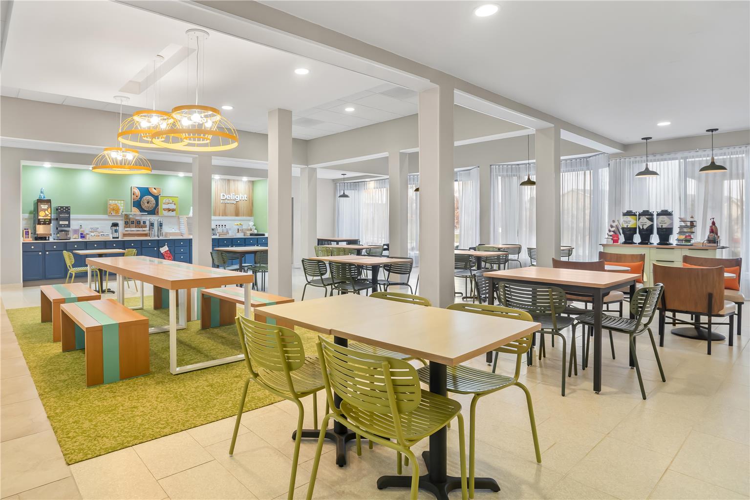 Spark by Hilton Bettendorf Quad Cities Image