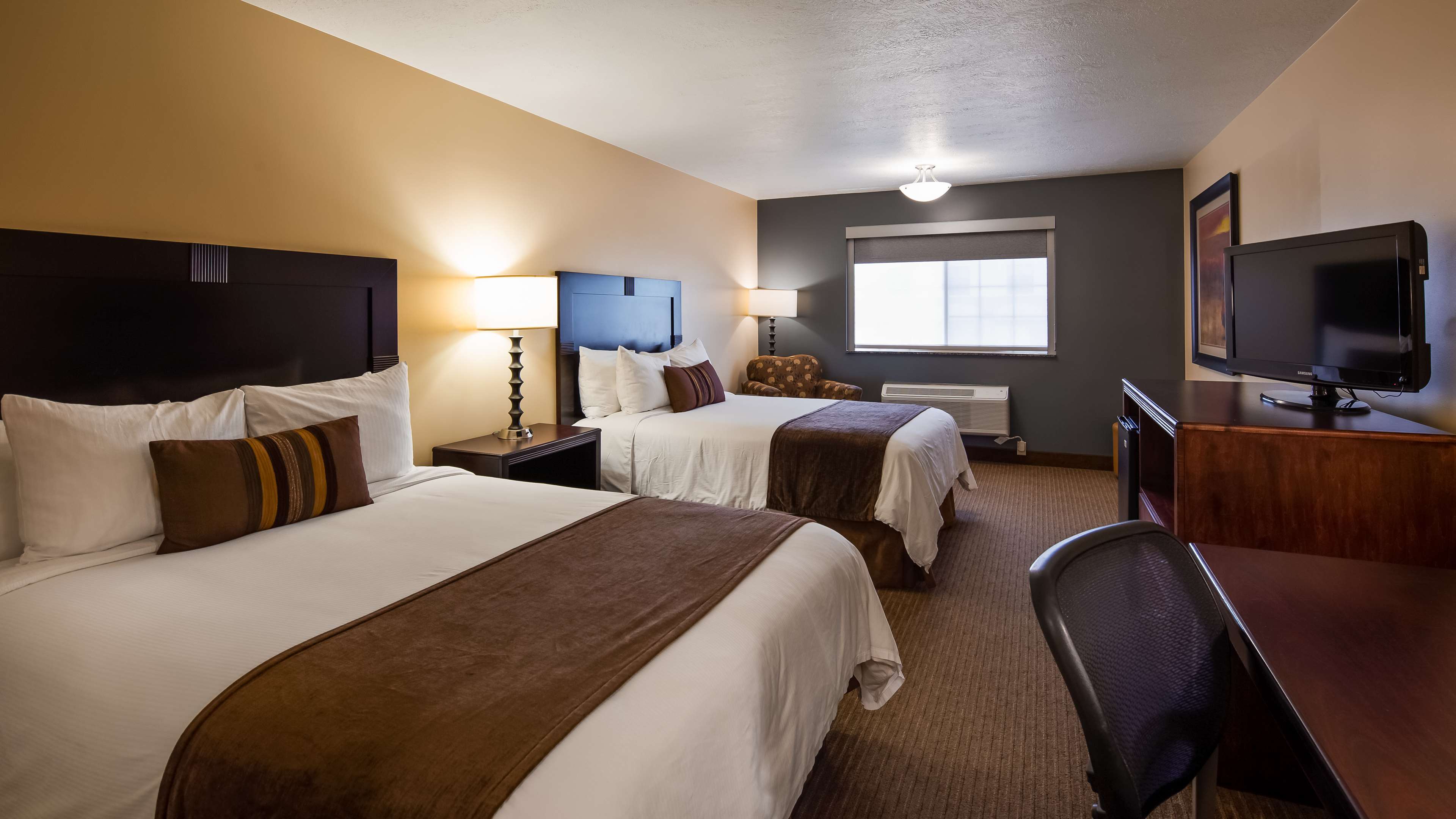 Best Western Plus CottonTree Inn Photo