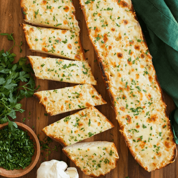 Garlic bread with mozzarella cheese