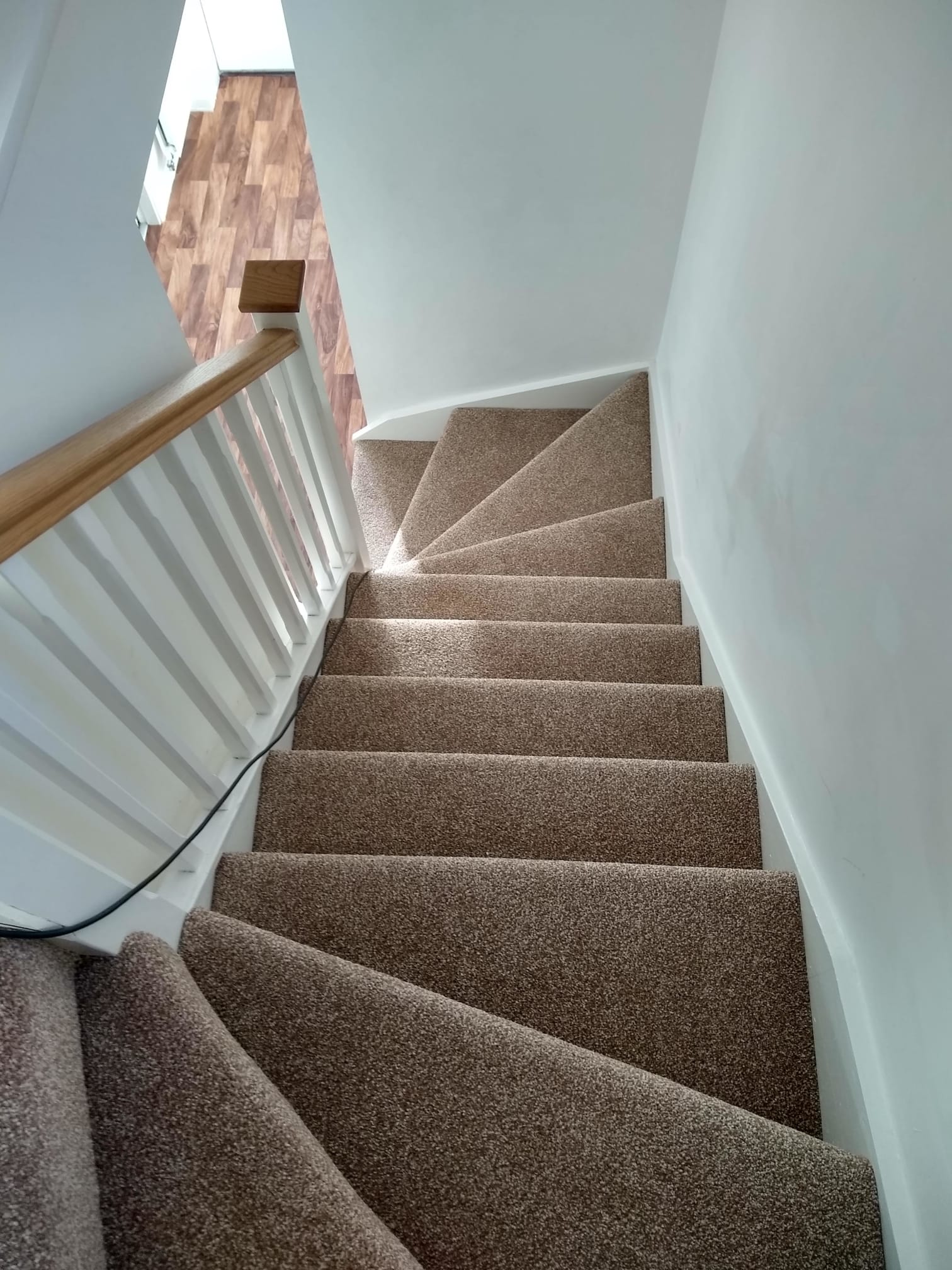 Images White Rose Carpets Ltd