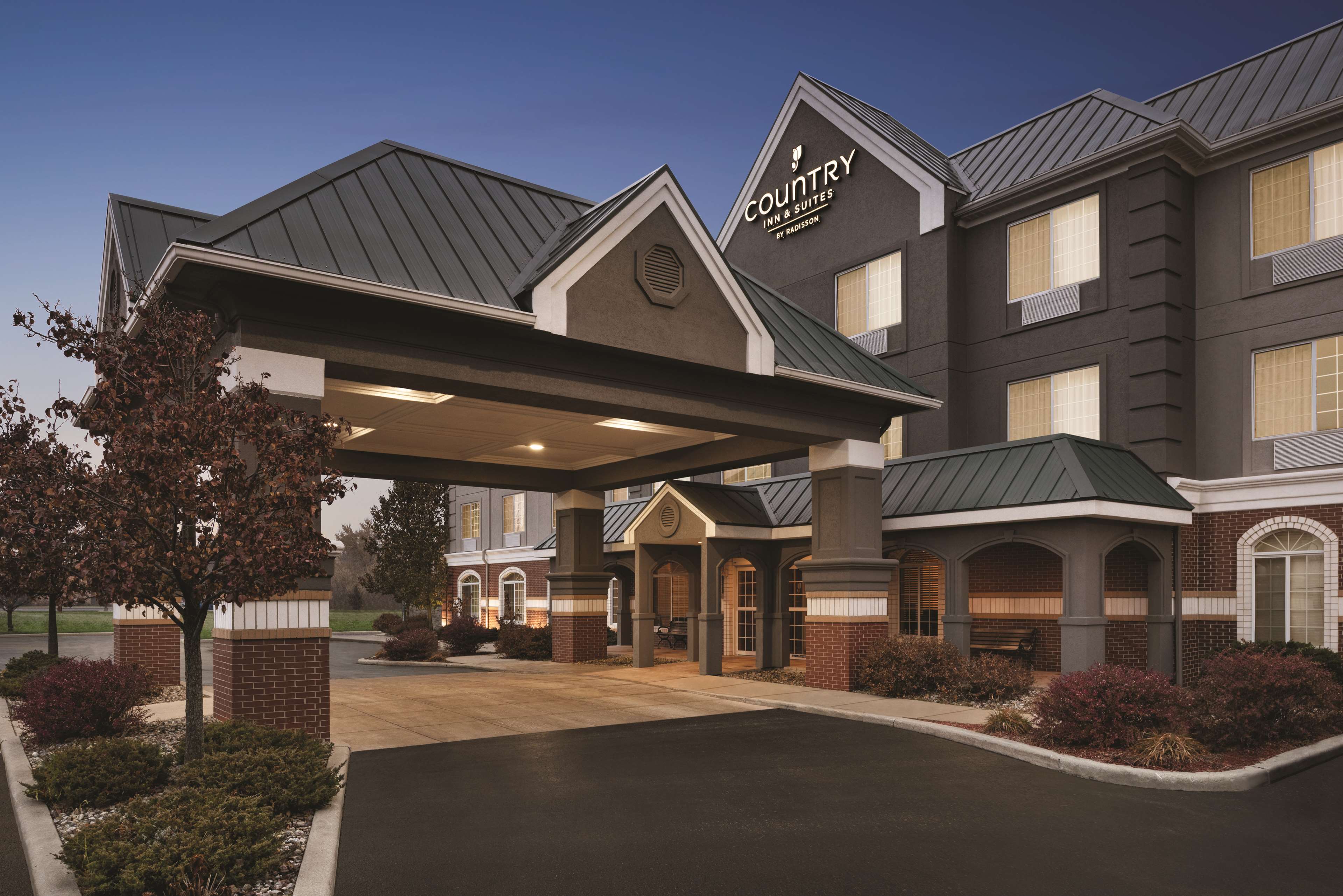 Country Inn & Suites by Radisson, Michigan City, IN Photo