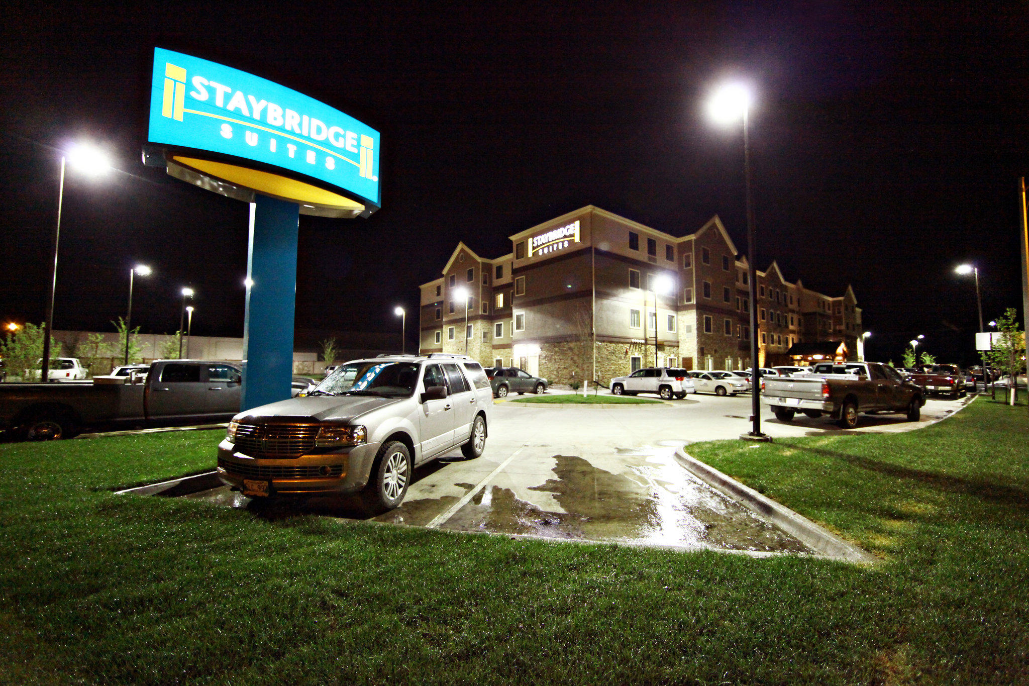 Staybridge Suites Minot Photo