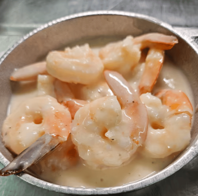 Camarones en Salsa Blanca / Shrimp in White Sauce