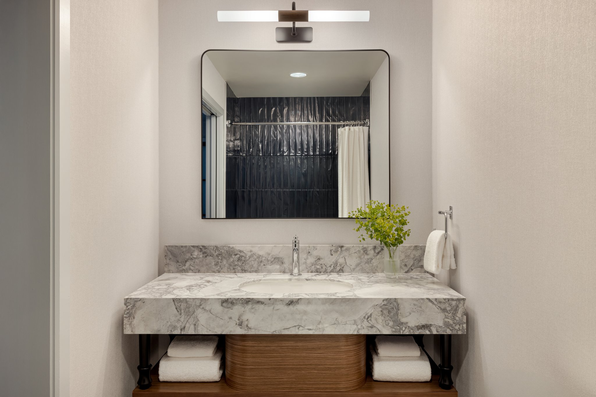 Kimpton Hotel Monaco Seattle by IHG Image