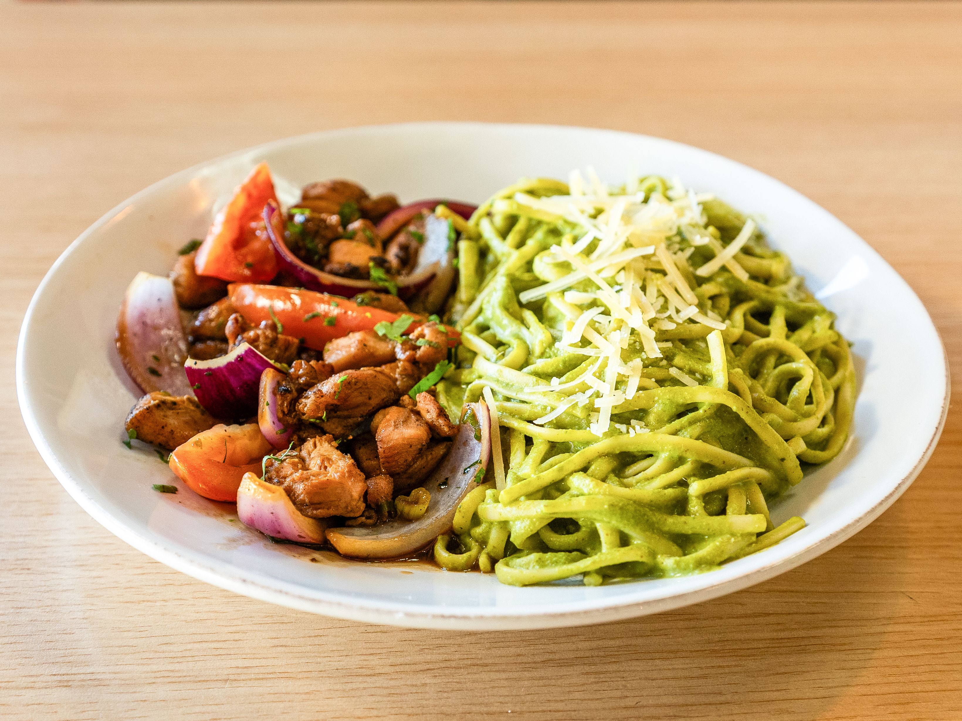 Tallarin Verde Chicken