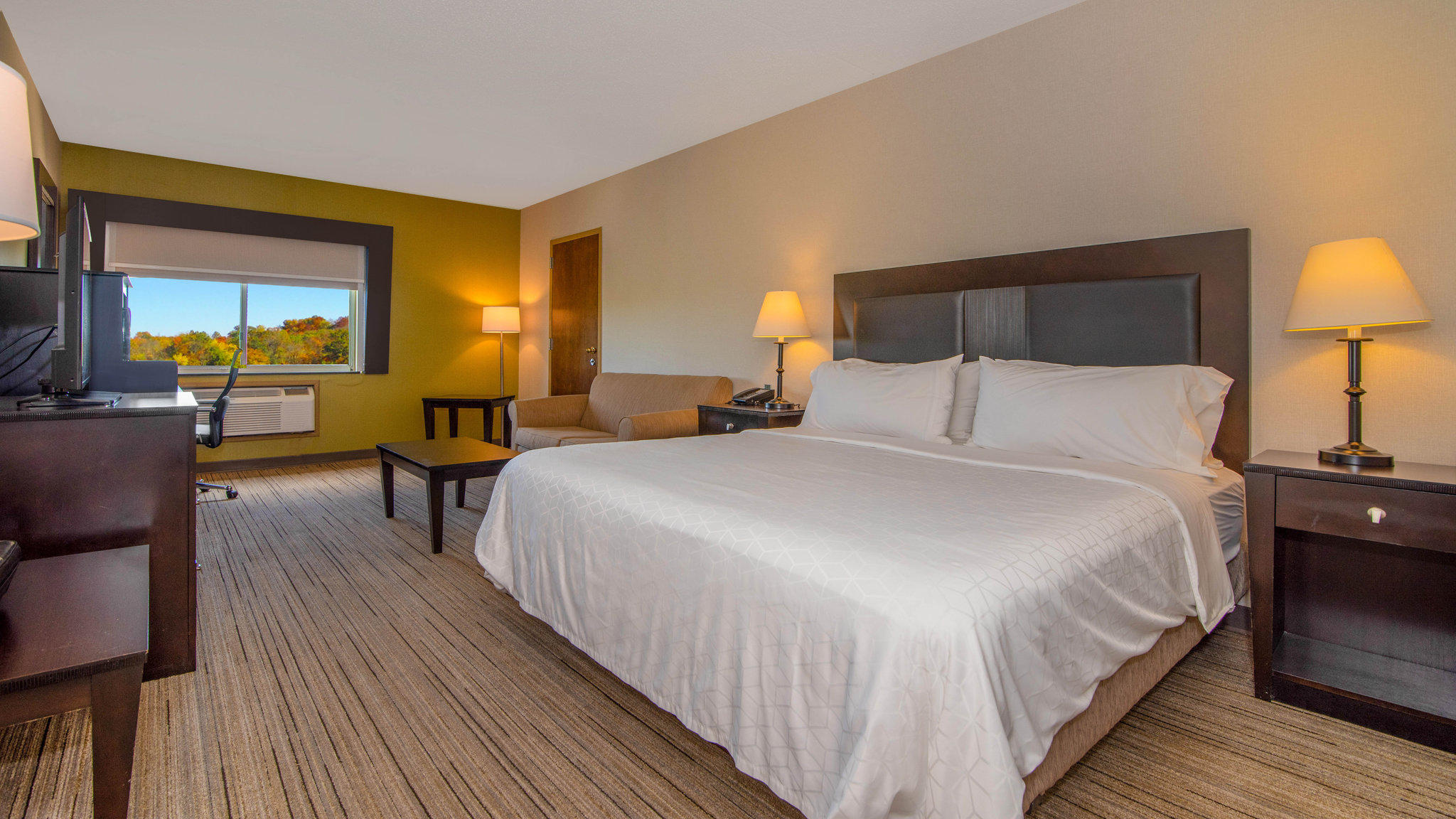 Holiday Inn Express Stony Brook-Long Island Photo