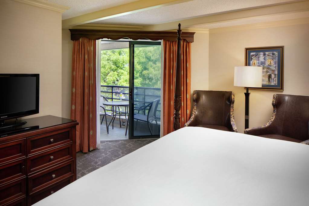 Desmond Hotel Malvern, a DoubleTree by Hilton Image