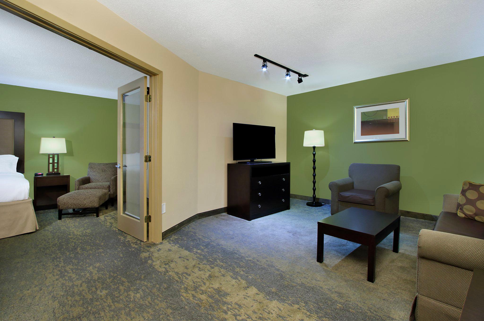 Holiday Inn Metairie New Orleans Airport Photo