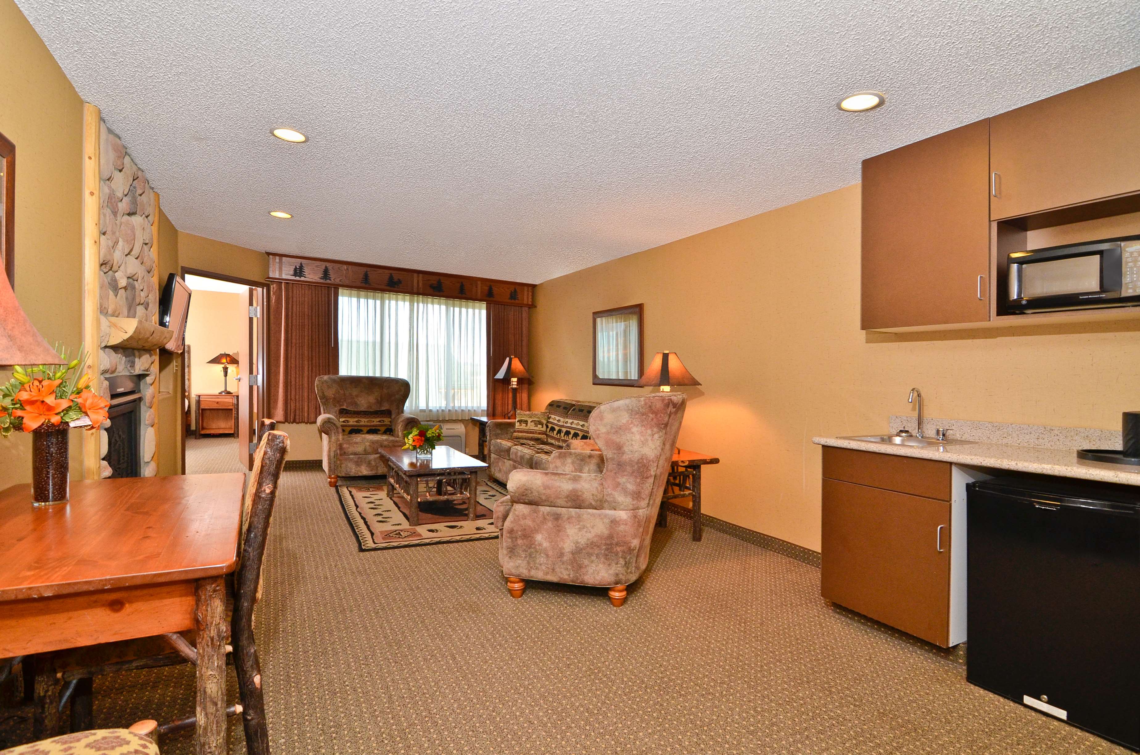 Best Western Plus Kelly Inn & Suites Photo