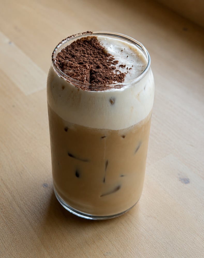 Iced Einspänner Latte