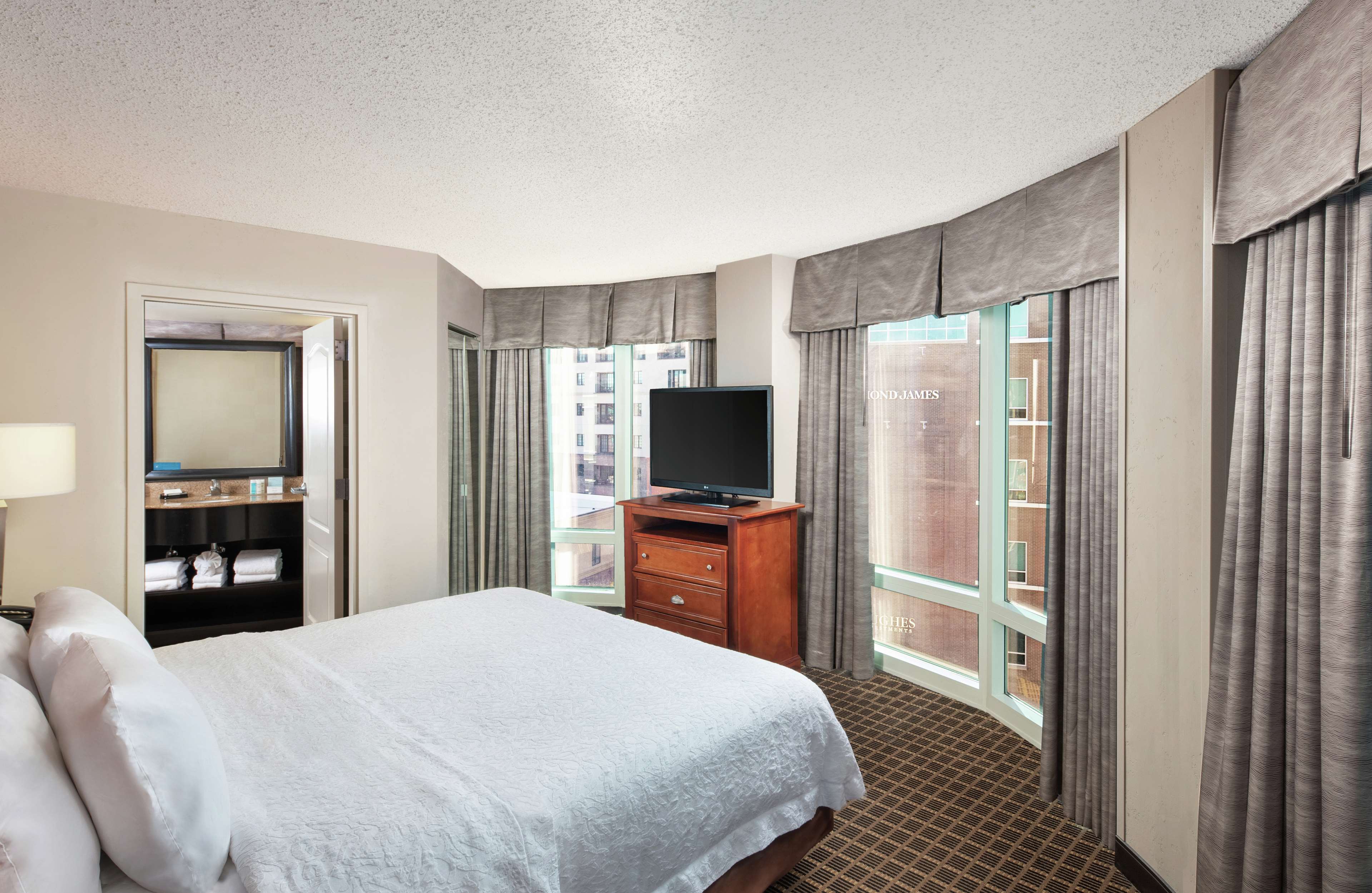 Hampton Inn & Suites Greenville-Downtown-RiverPlace Photo