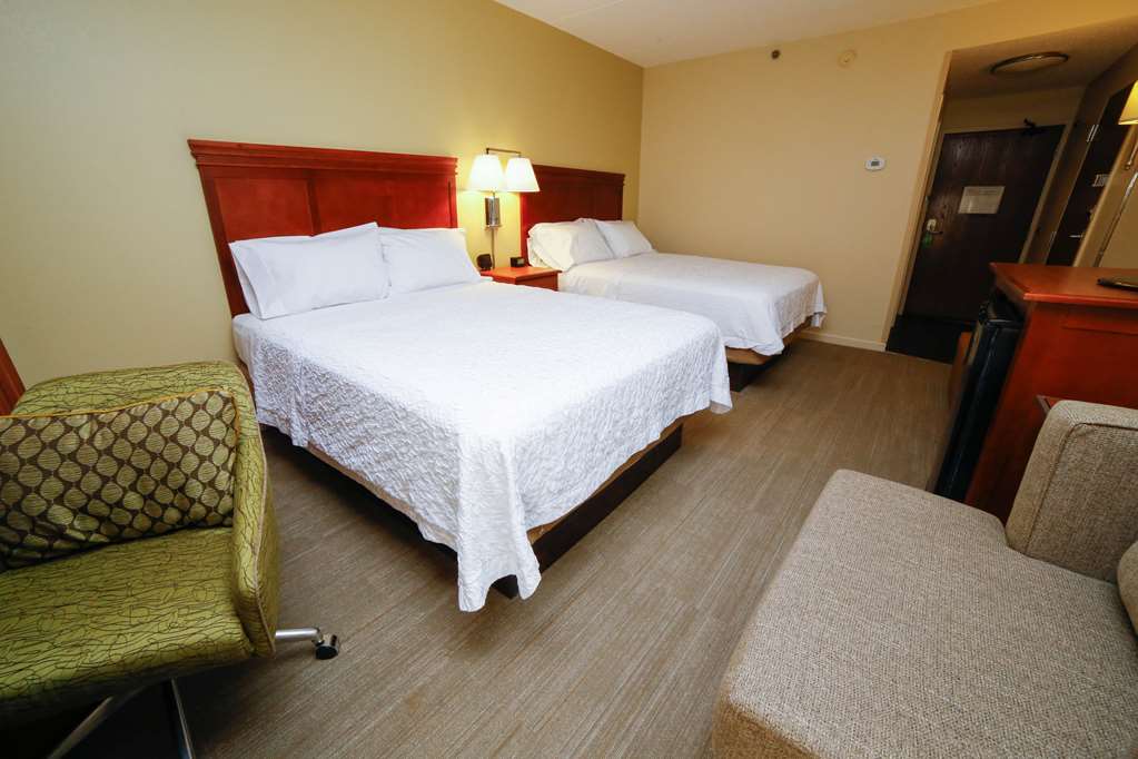 Hampton Inn Franklin Image