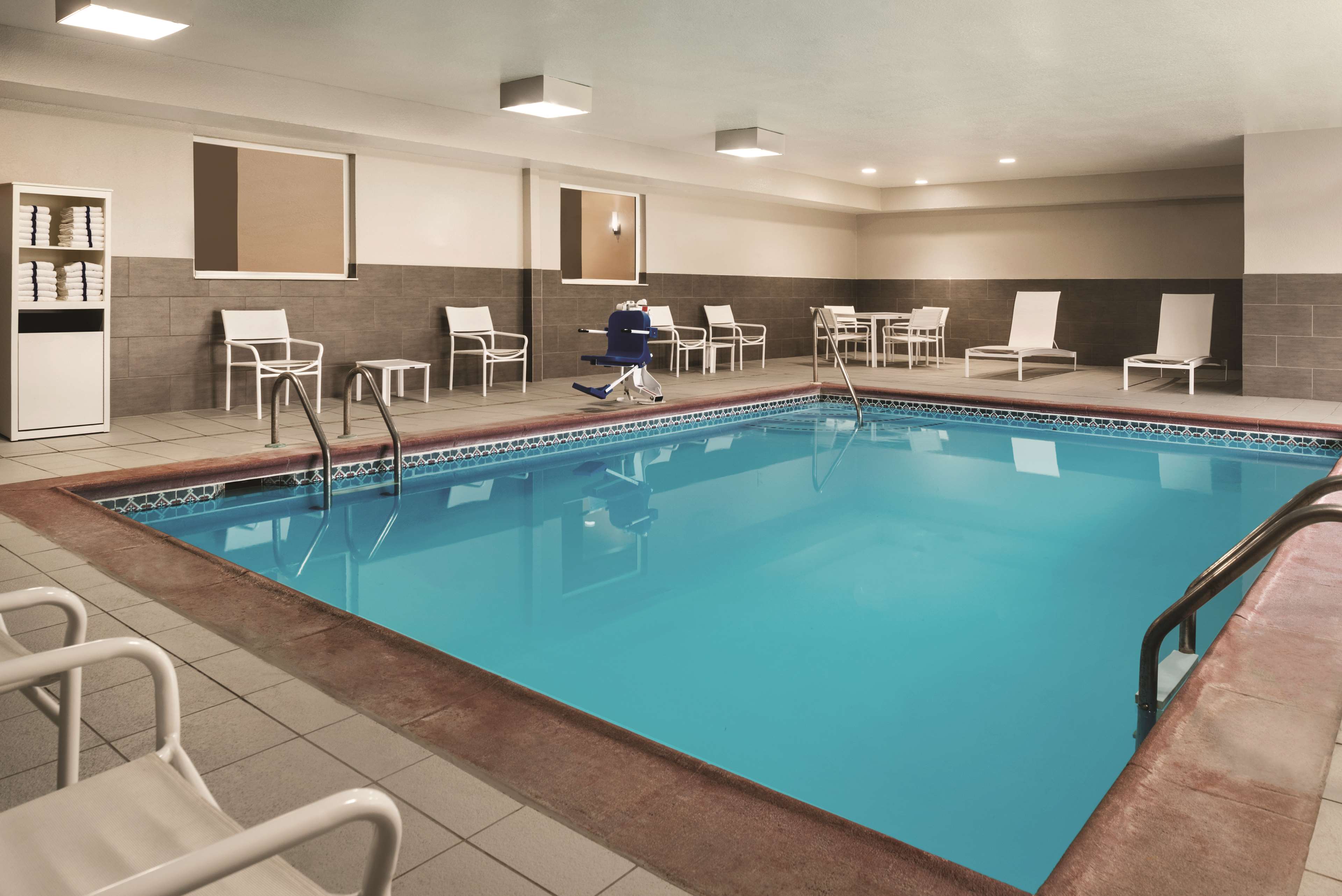 Country Inn & Suites by Radisson, Indianapolis South, IN Photo