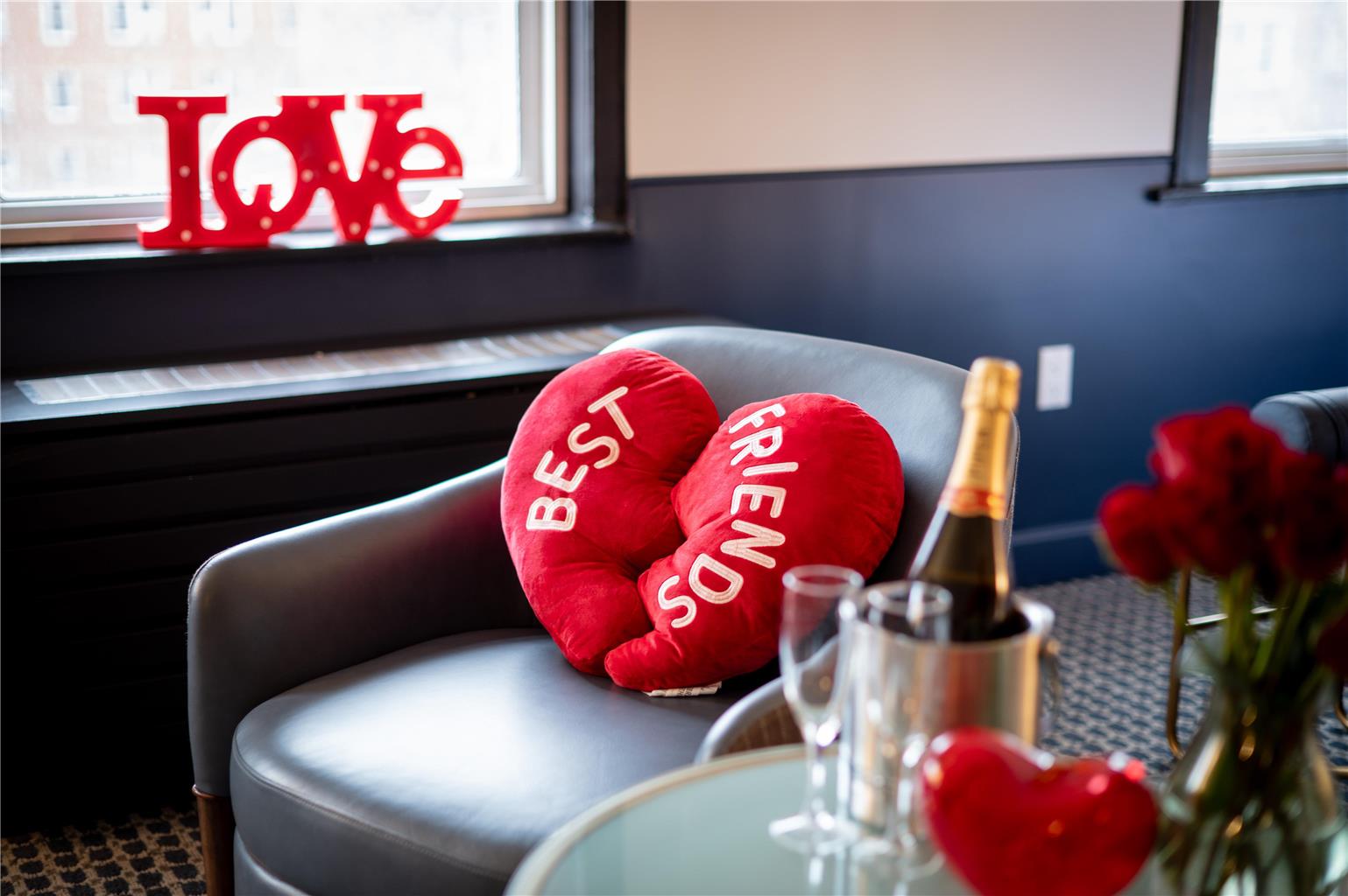 Hilton Orrington/Evanston Image