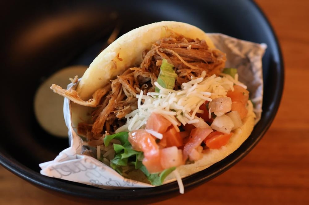 Arepa Cochinita