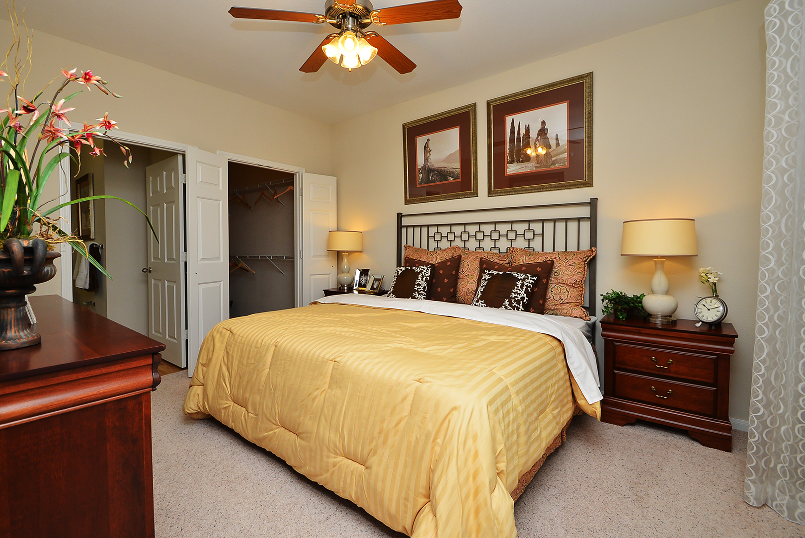 Estancia San Miguel Apartments in Houston, TX 77041 Photo