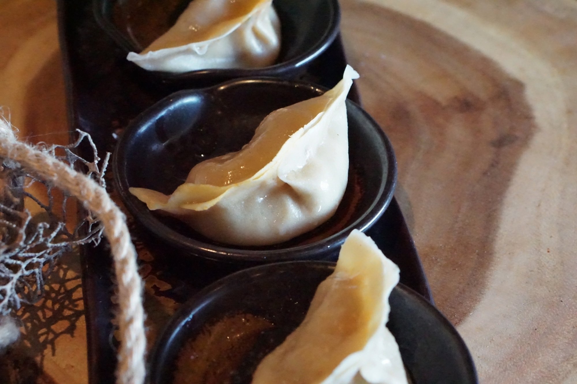 Szechwan Paneer Dumplings (4 pcs)