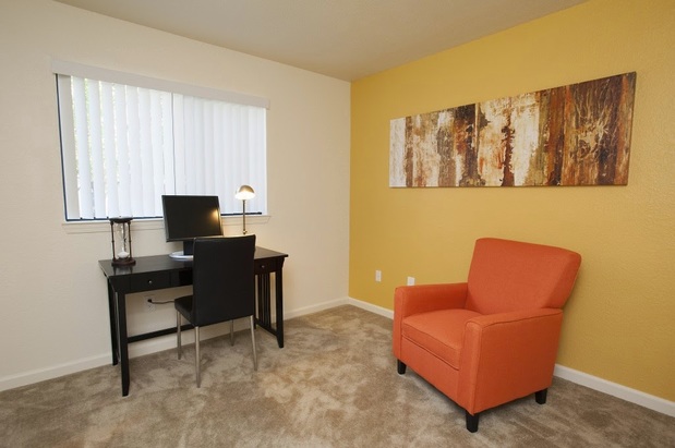 Images Copper Creek Apartments