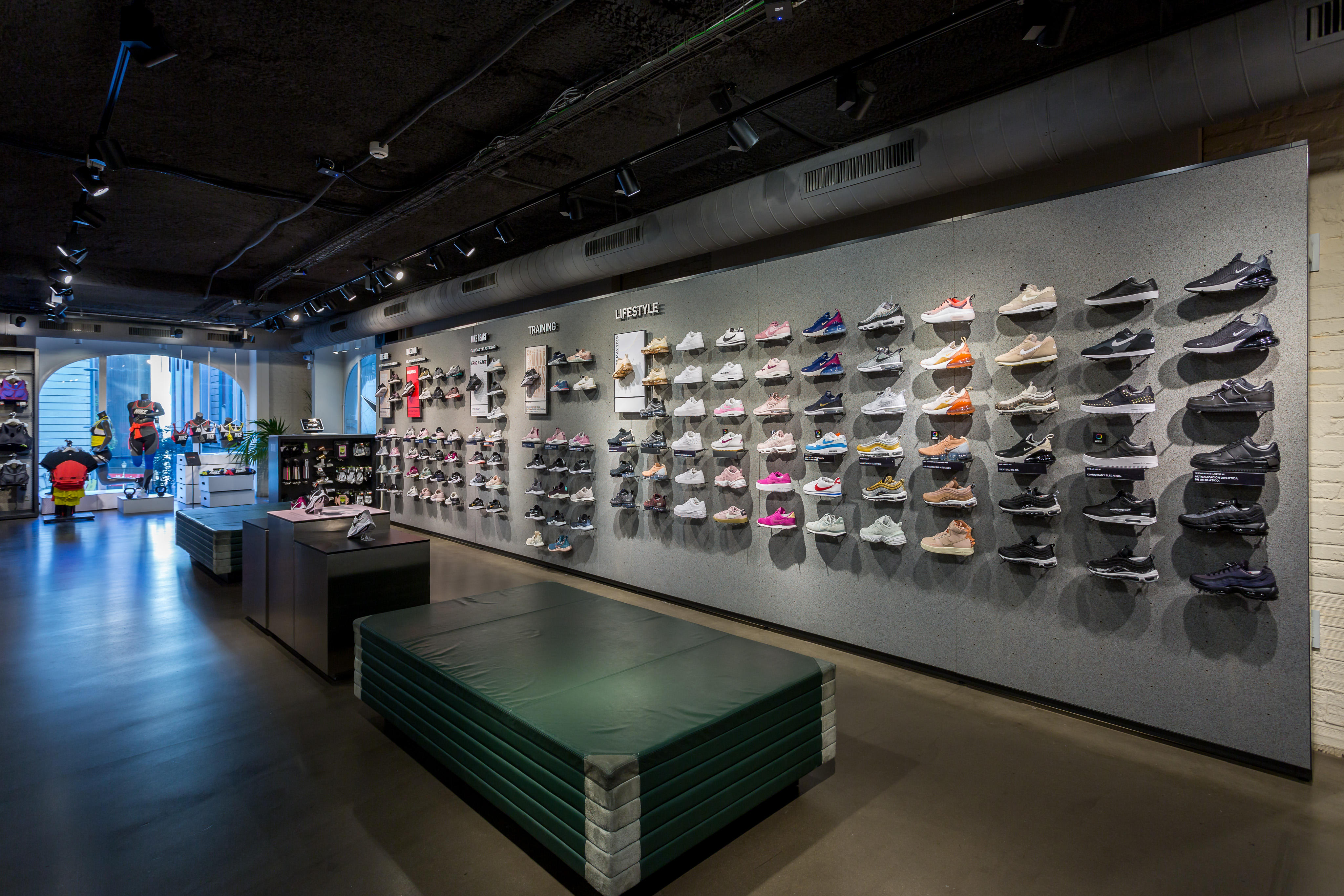Images Nike Store Gran Via