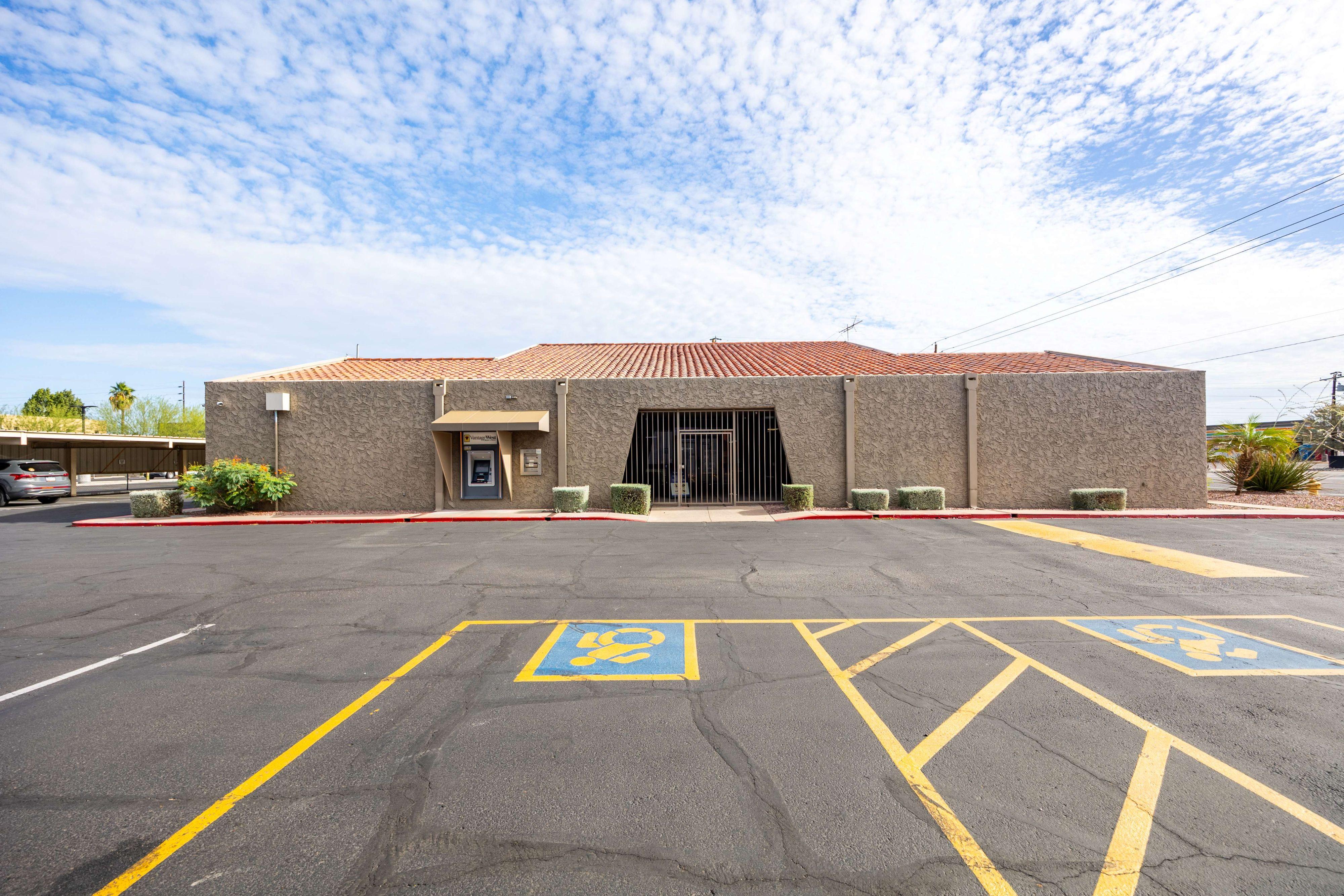 Vantage West Credit Union Image