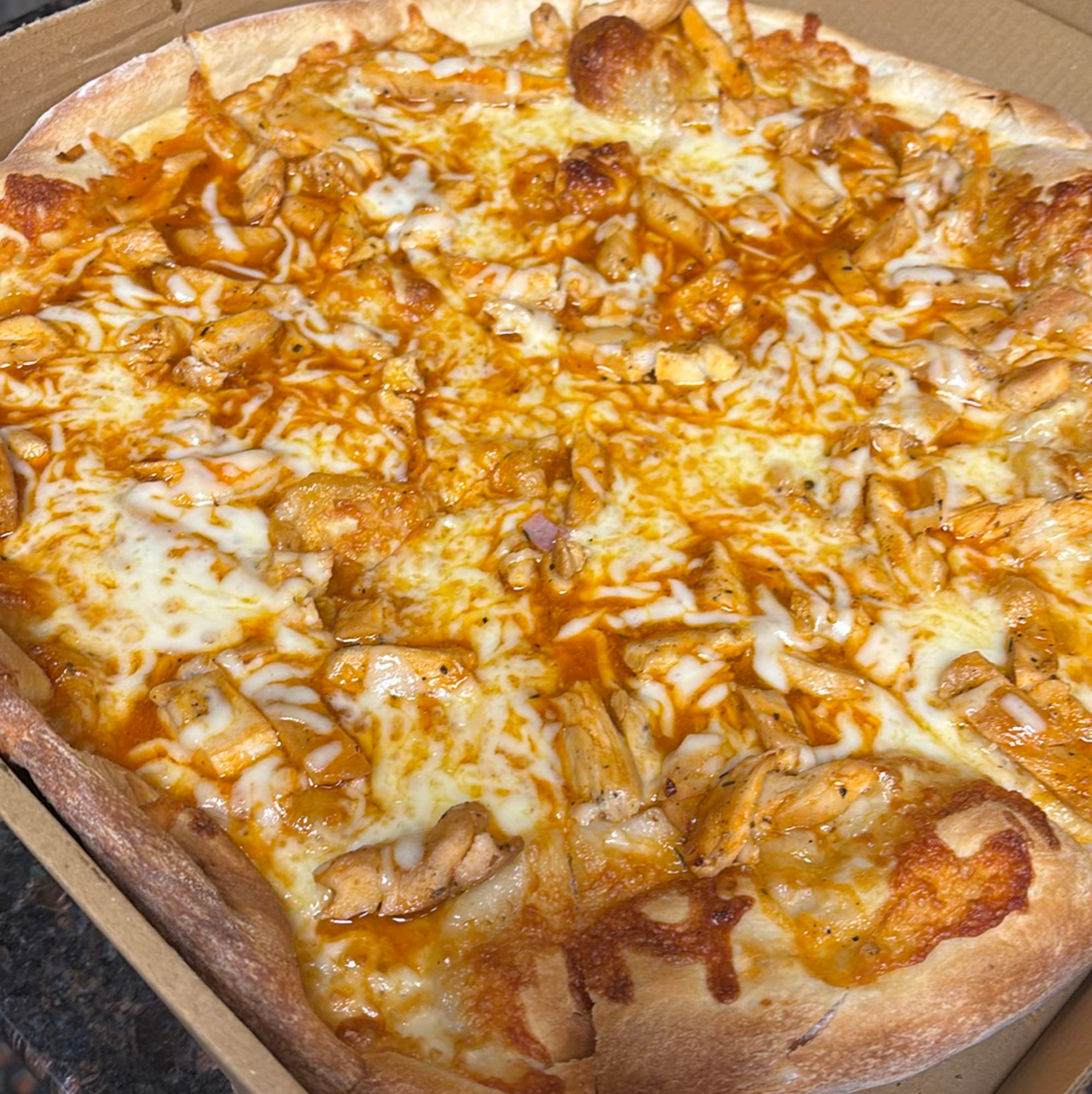 LG Buff Chix Pizza
