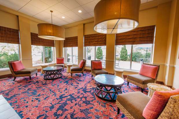 Images Hilton Garden Inn Manchester Downtown
