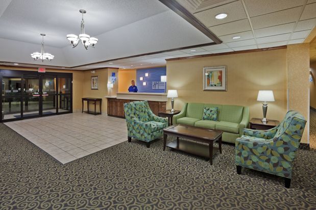 Images Holiday Inn Express & Suites Lebanon