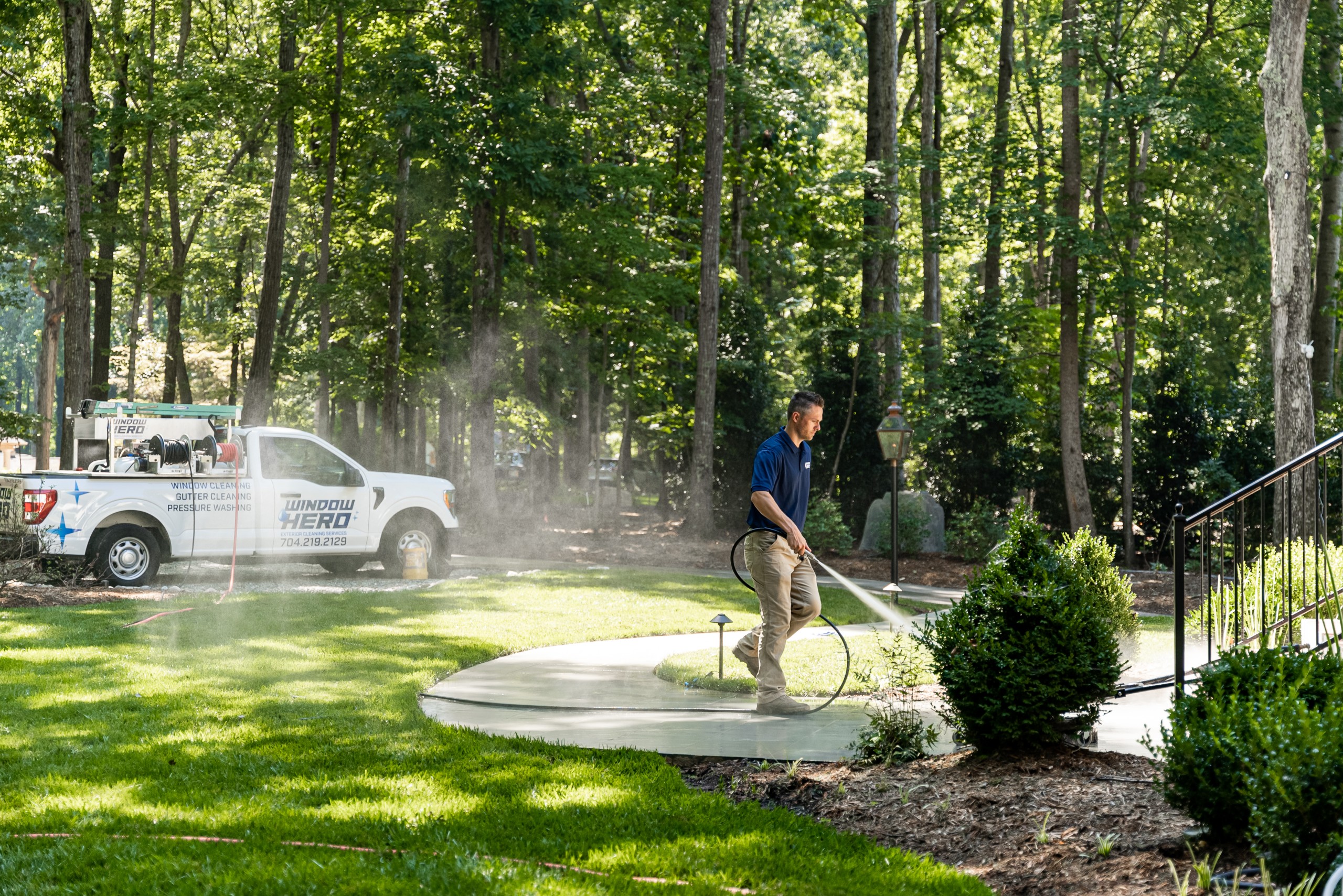 Window Hero Charlotte Image