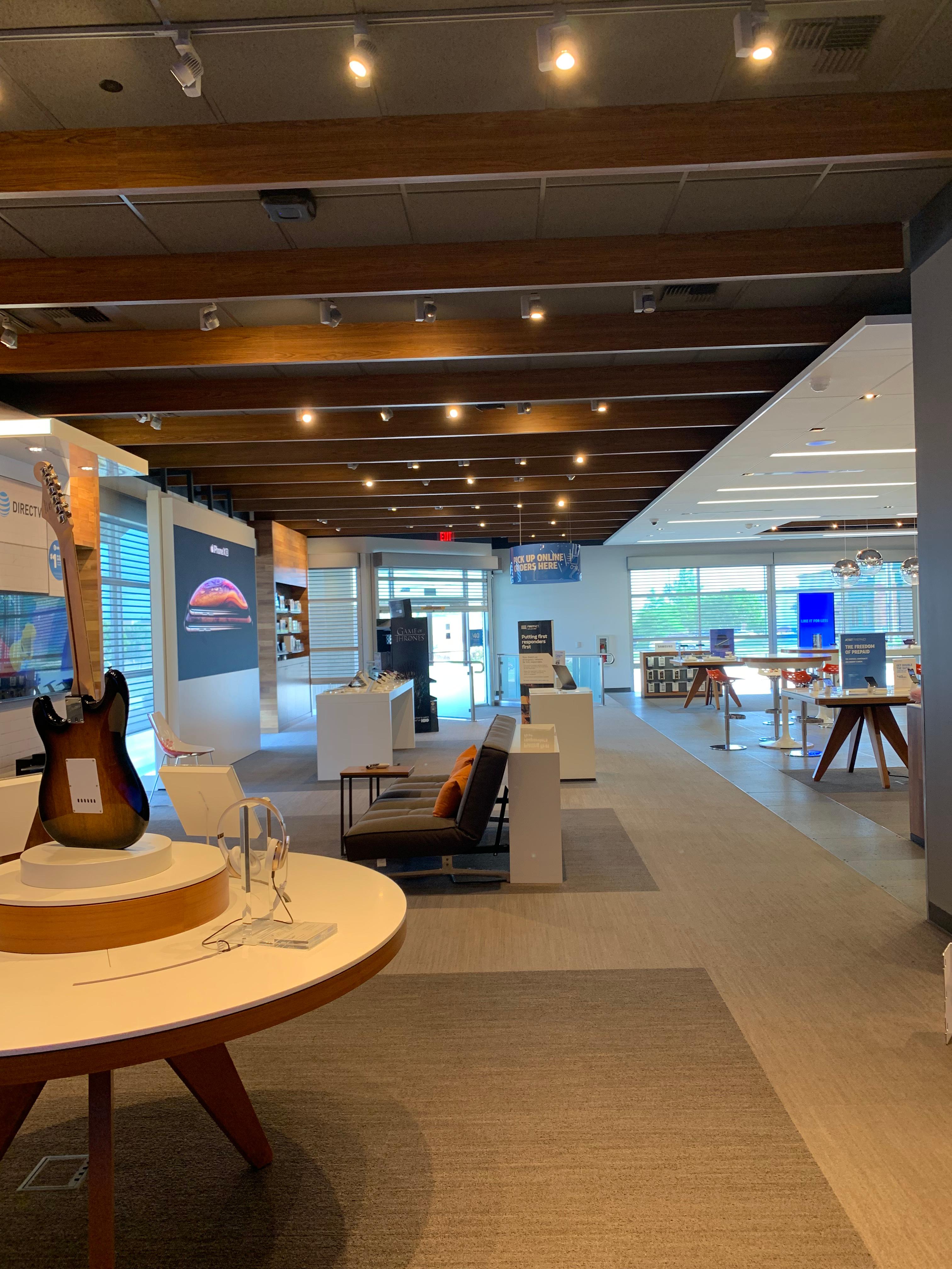 AT&T Store Photo