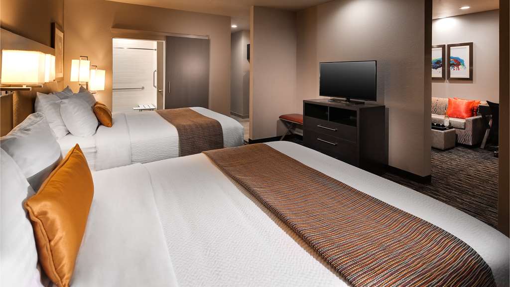 Best Western Plus Executive Residency Baytown Image