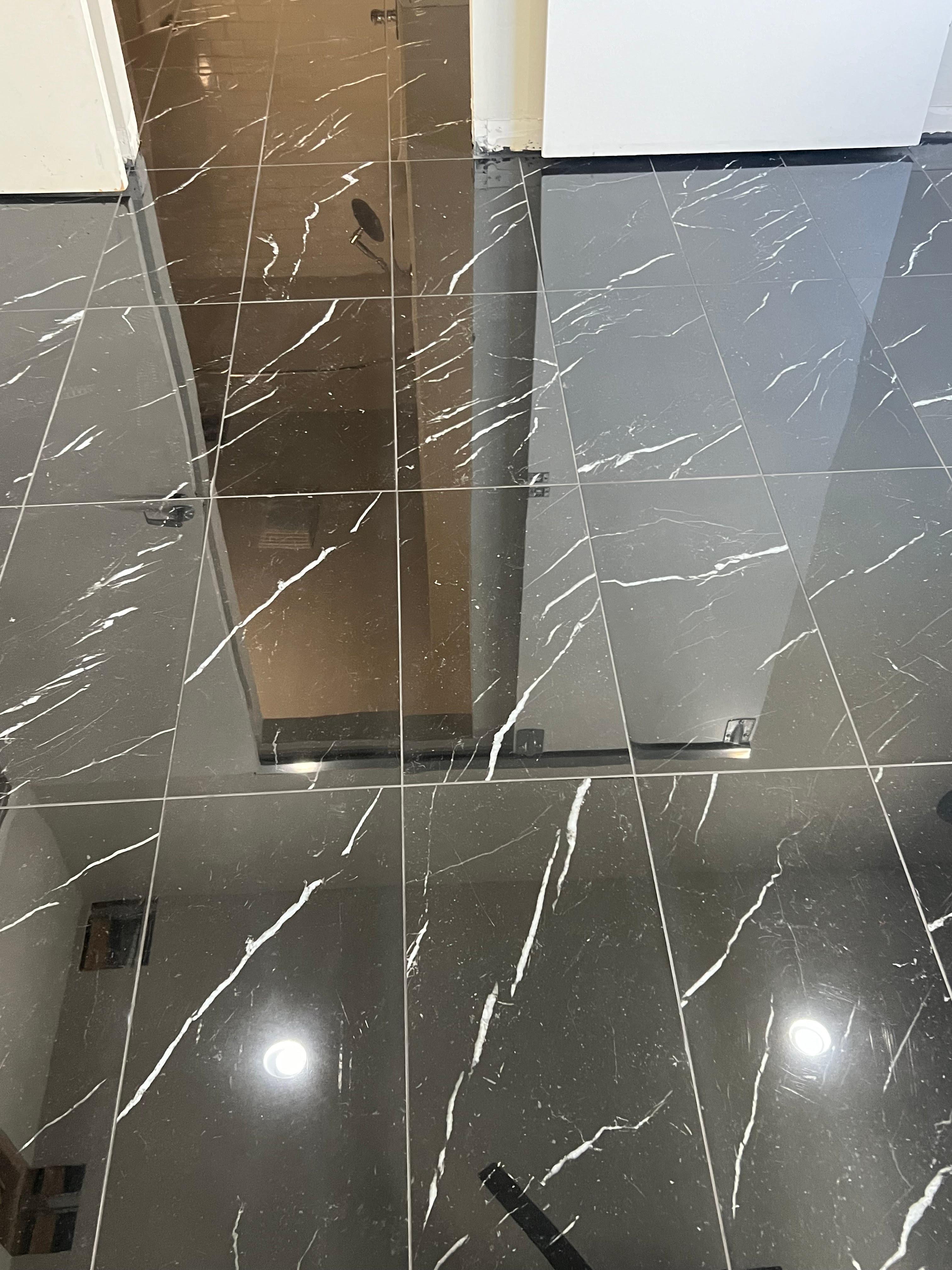 Echo Tile and Stone Image