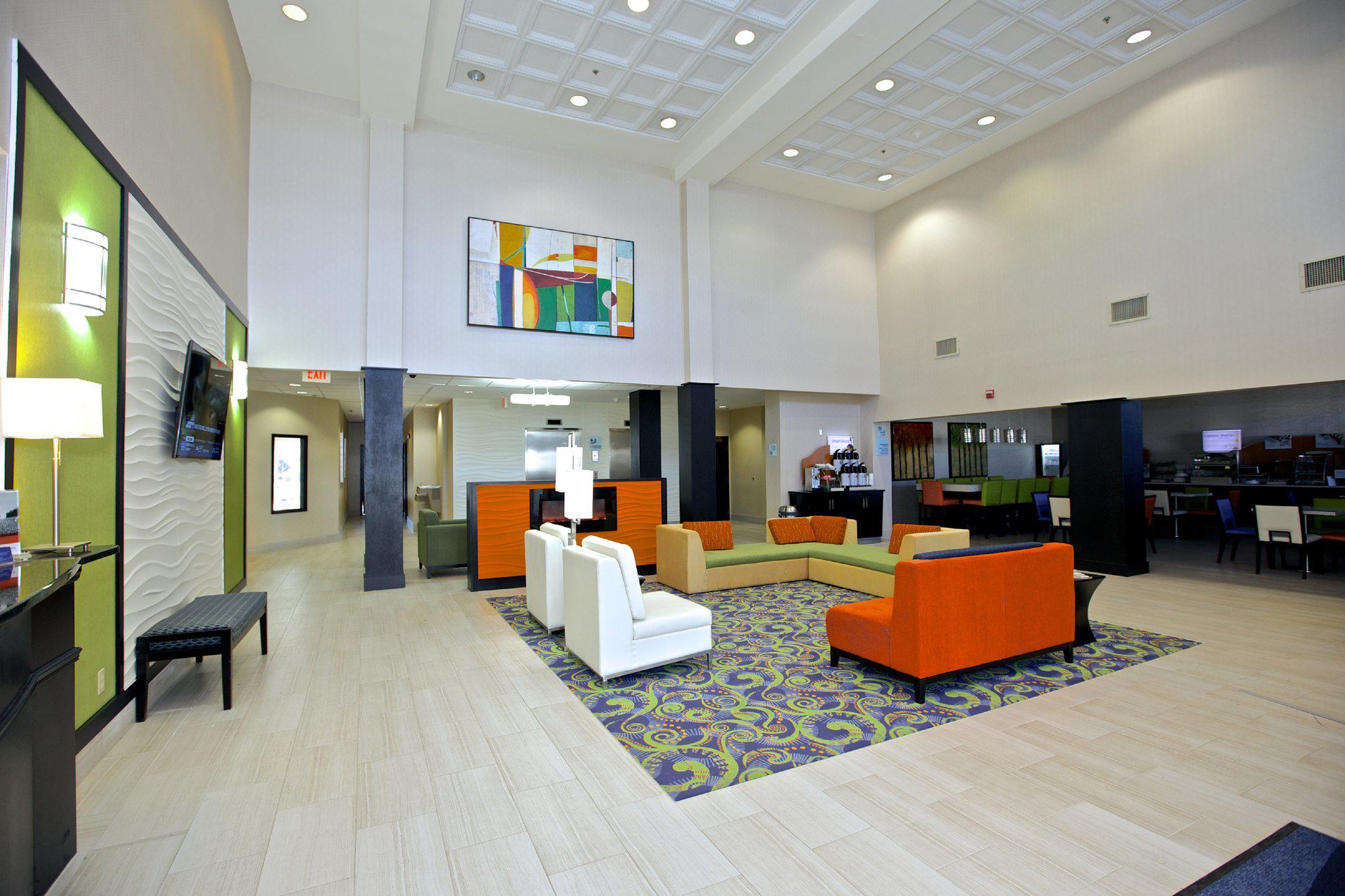 Holiday Inn Express & Suites Atlanta NE - Duluth Photo